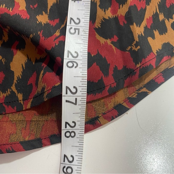 Go Silk Red Tan Black Leopard/Cheetah Print 100% Silk Button Down Blouse S - Picture 13 of 13